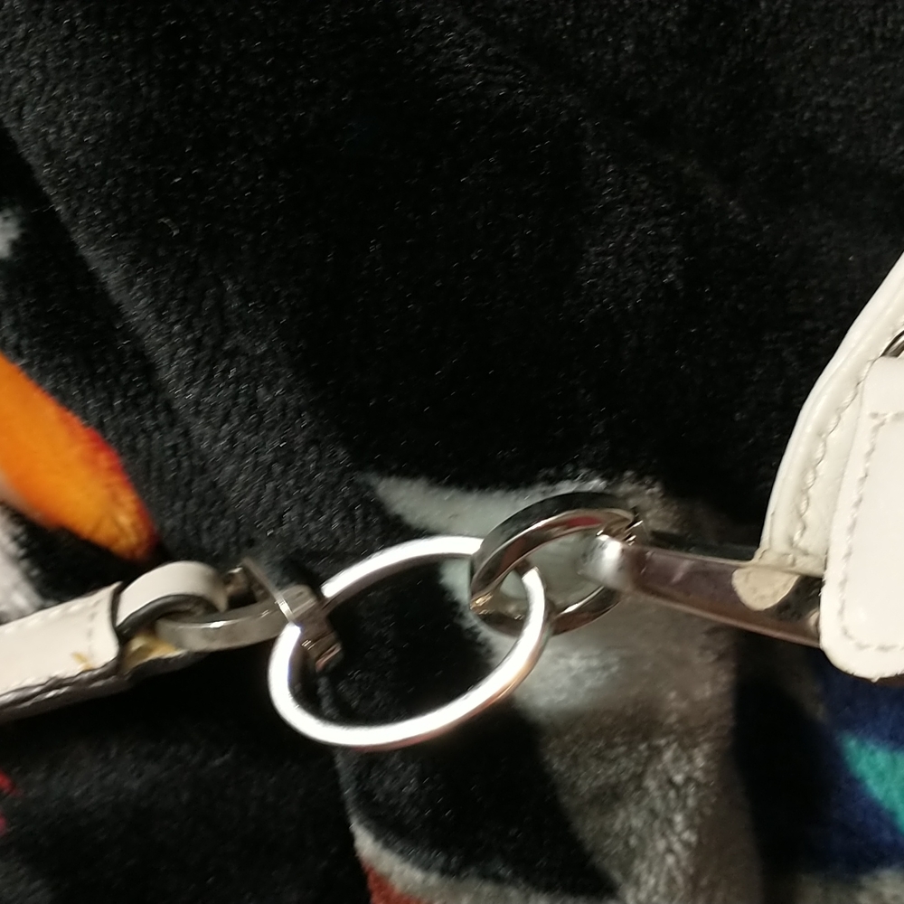 NWOT - Small White Vinyl Bag w/wallet - Picture 9 of 12